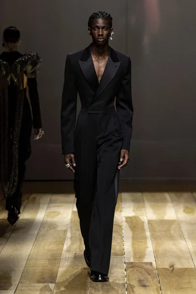 Look 52